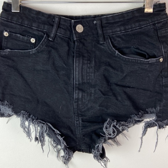 ✨3/$25✨ Zara Black Jean Shorts - 6 - Picture 2 of 7